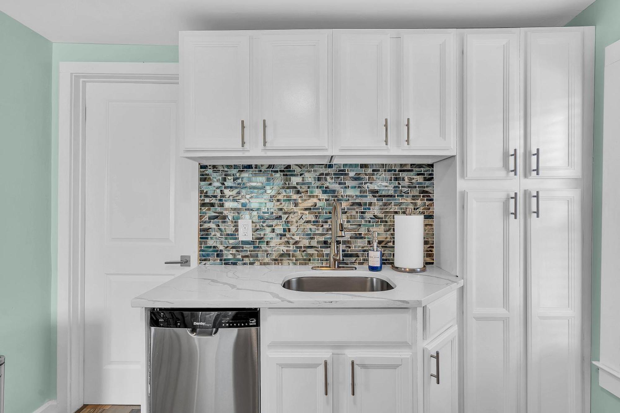 6-Min Walk To Asbury Park & Og Main St - Updated & Cozy Apartment In Historic Ocean Grove - Fire Pit & Patio - Fast Wi-Fi Екстер'єр фото
